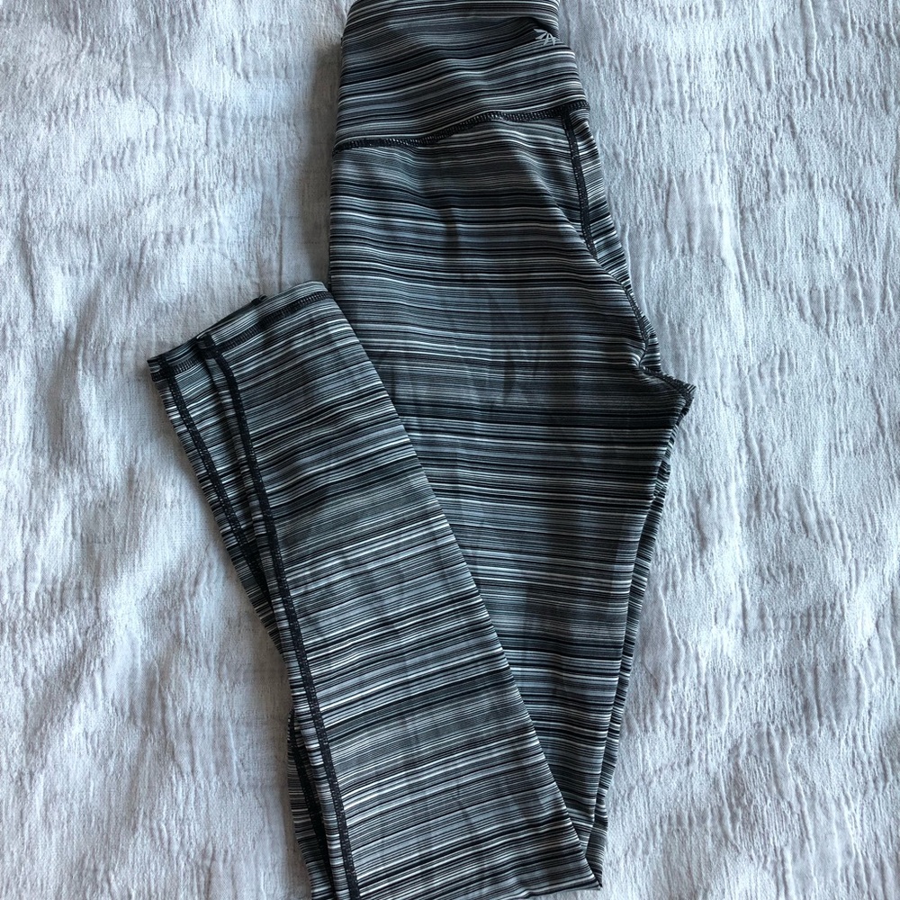 Athleta Black & White Leggings